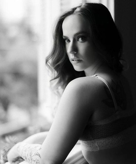 Nay Rodrigues pornstar sexy image