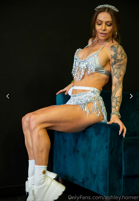 Ashley Horner model art img