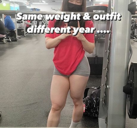 Asianquadbae model porn picture