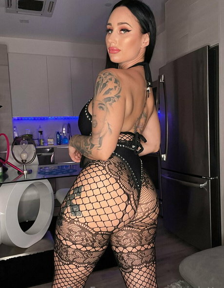 moneybirdette pornstar naked image