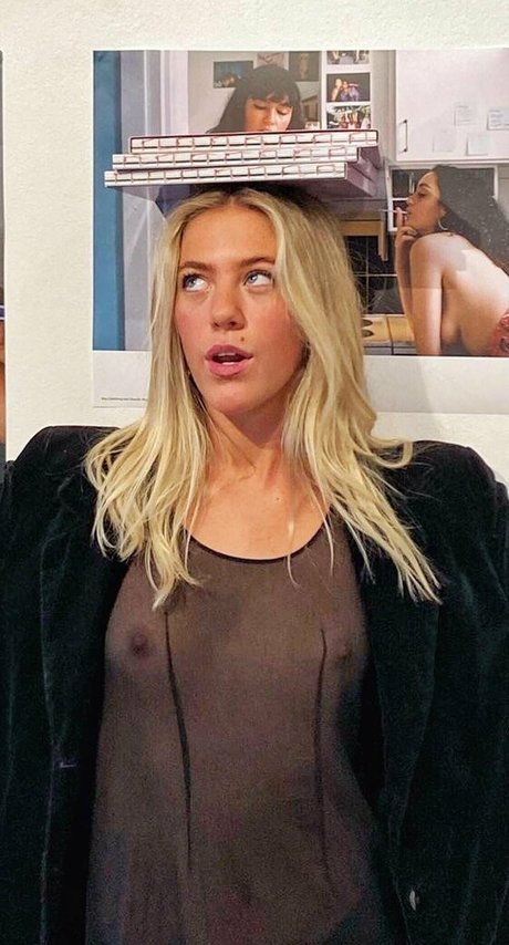 beach milf onlyfans hot naked images