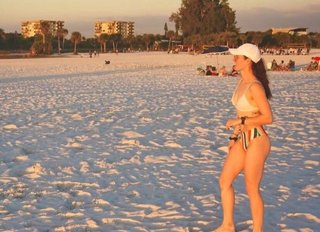 Kaila Petrosino naked actress photos