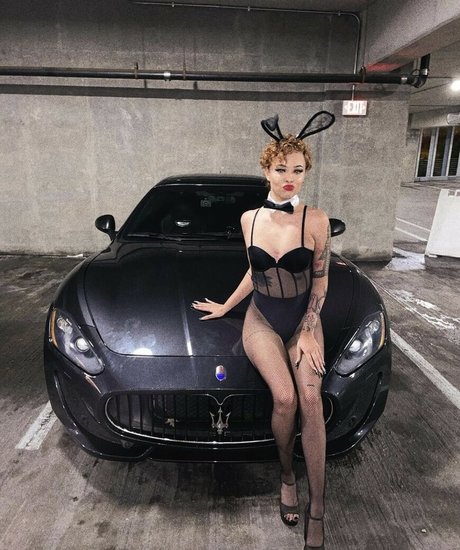 angelixxxo model nude archive