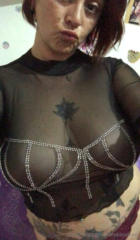 chicks with dicks onlyfans pretty picture