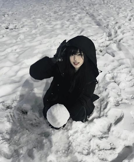 Daturakisses porn model picture