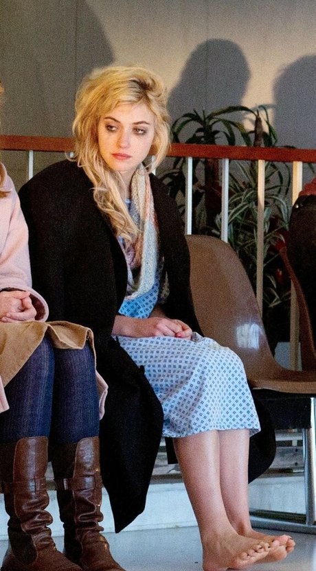 Imogen Poots high quality star image