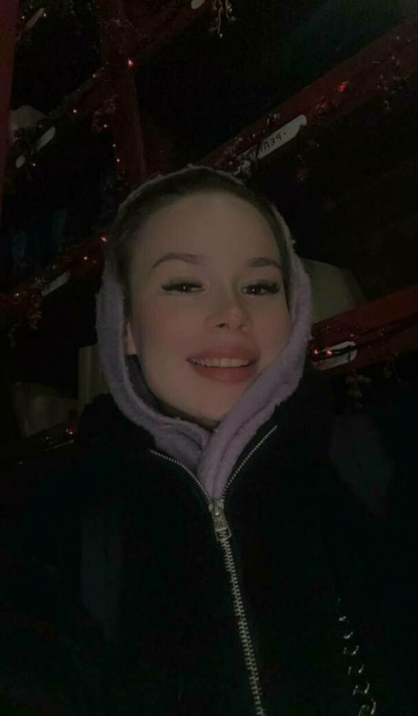 lina pie model sexy images