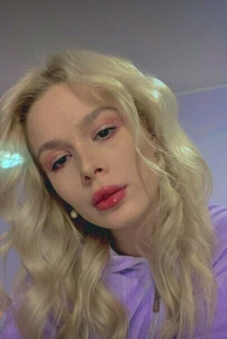 lina pie model adult photos