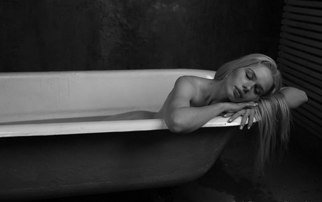 lina pie model naked pics