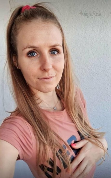 emily candy vip porn model archive