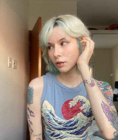 tiny tits onlyfans pornos img