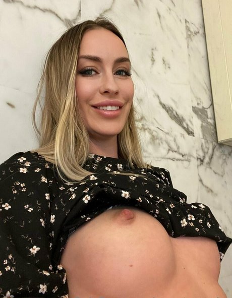 sweet sandra model beautiful photo