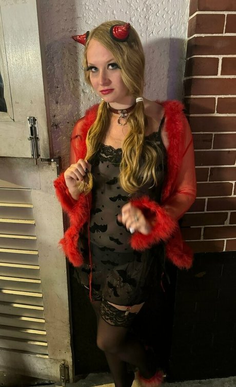 Maribethrosie pornstar adult image