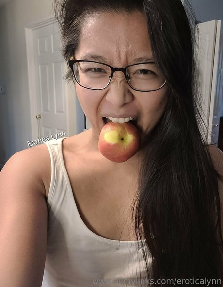 eroticalynn pornstar perfect photos