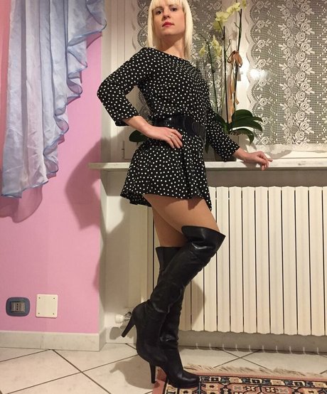 Anya87 model nice photos