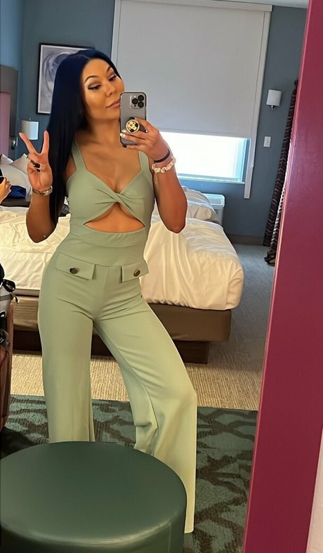 Mia Yim pornstar hd image