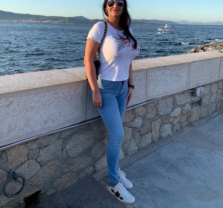 elisabetta mediterraneagirl pornstar naked img