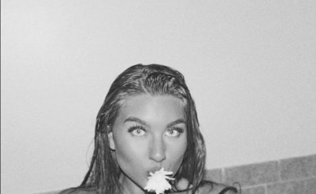 lesbian feet onlyfans pornographic gallery