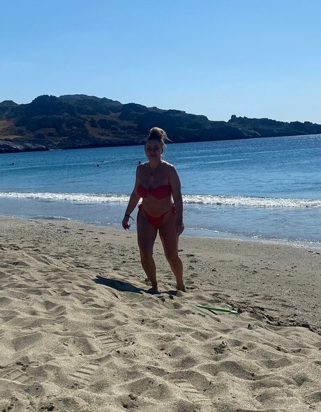 bikini model onlyfans xxx gallery