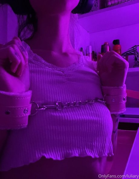 luliary pornographic actress pics