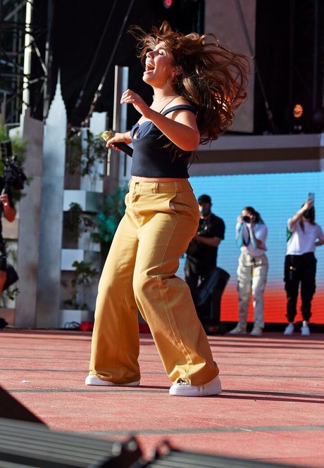 Alessia Cara free actress image