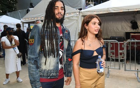 Alessia Cara model hd pictures