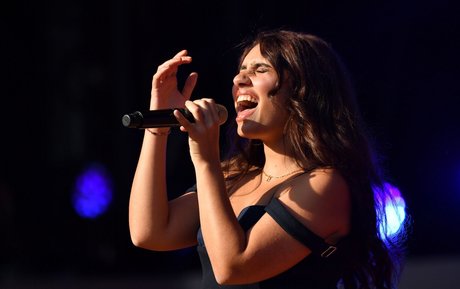 Alessia Cara beautiful model images