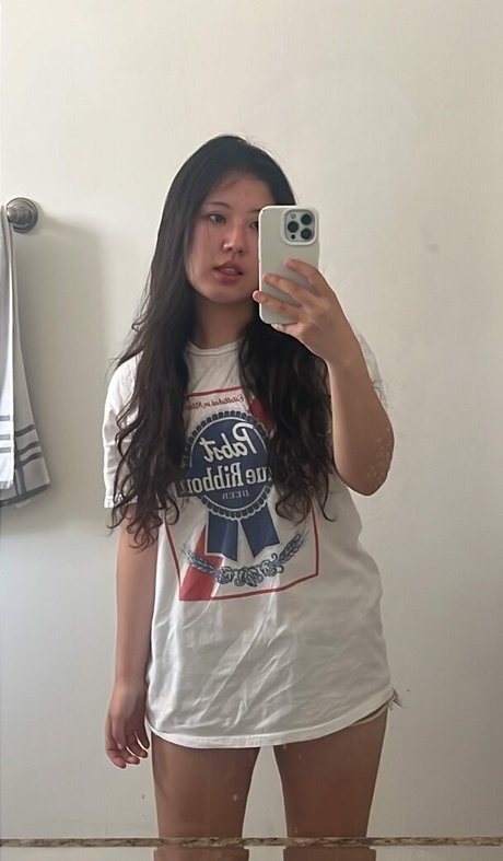 JisuArtist pornographic actress archive