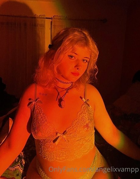 angelixvampp Best Profile Photo