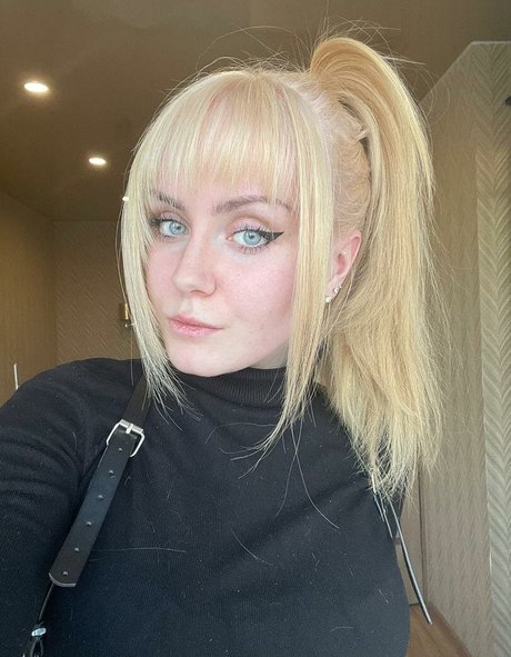 Forest elf hot model img