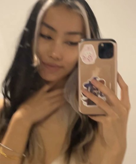 Smolkcqze top model images