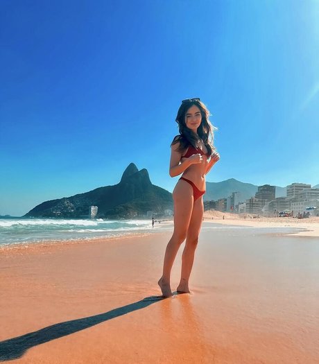 Anna Rita Cerqueira hot model img