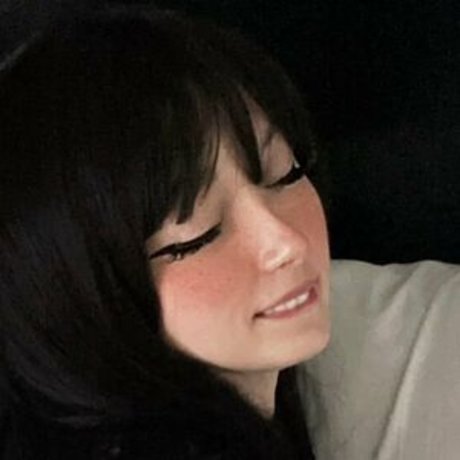 Cassierayxo beautiful model image