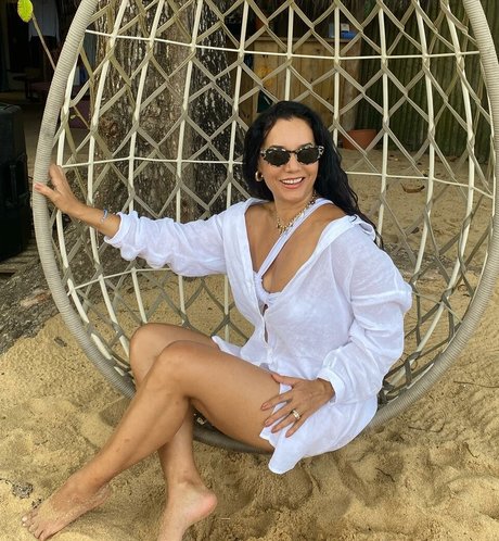 Monica Carvalho sexy actress pic