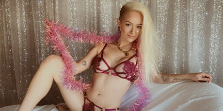 definitelynotlurn star xxx gallery