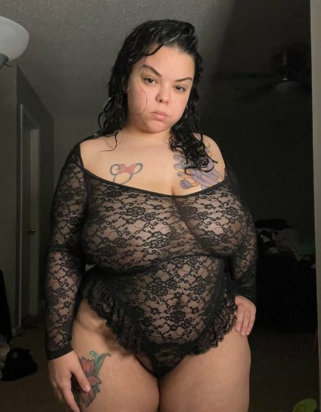 cubanaredd Profile Pic