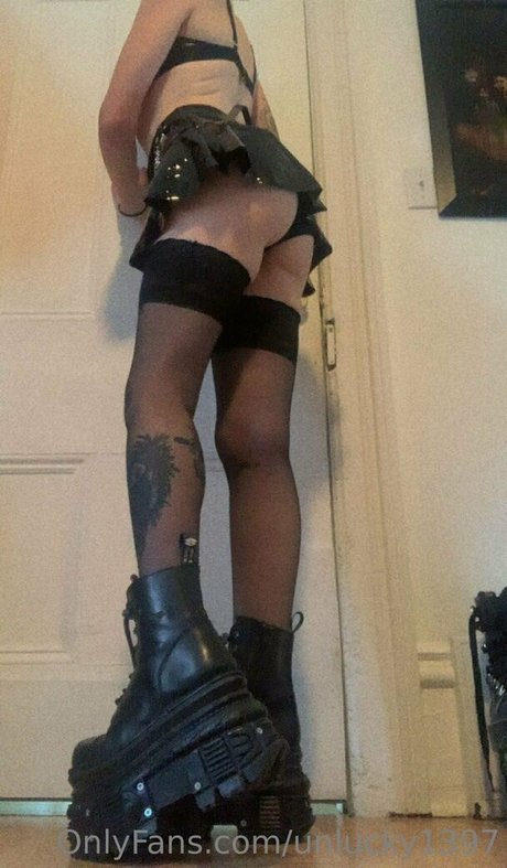 thick nude onlyfans art porn gallery