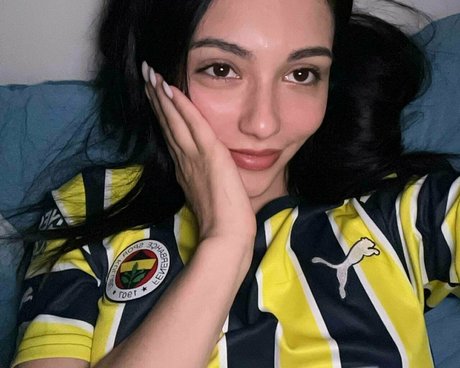 Zydcrey beautiful actress images