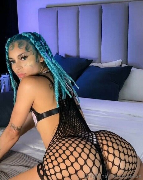 amateur blonde onlyfans hot naked picture