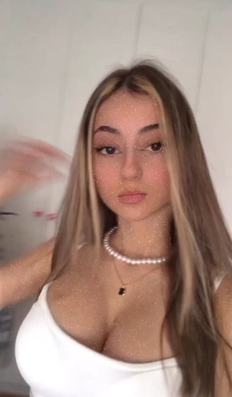 meena 053 beautiful model pictures