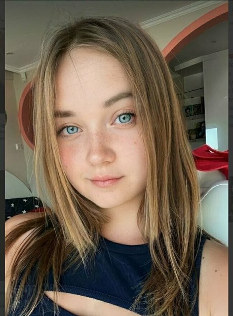 young onlyfans hot sexy picture