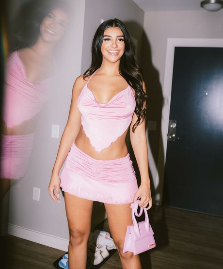 feet slave onlyfans adult pictures