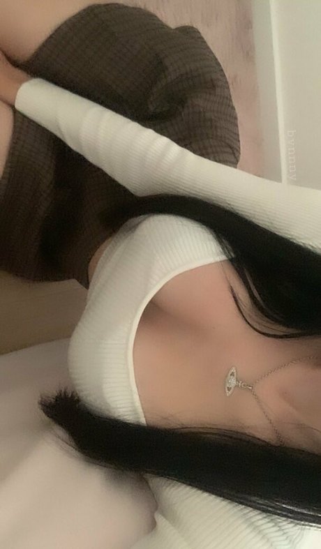 bvnnny model perfect photos