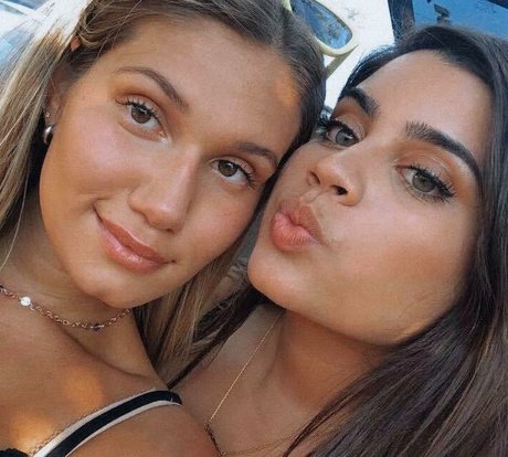 Sierra Bate nude star pictures