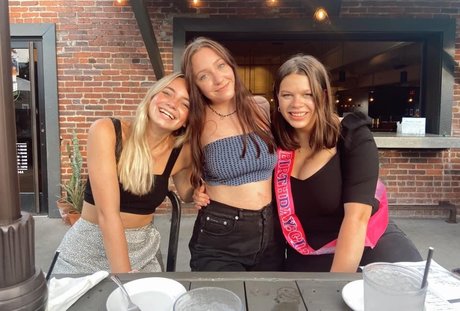 Rachel P perfect star image