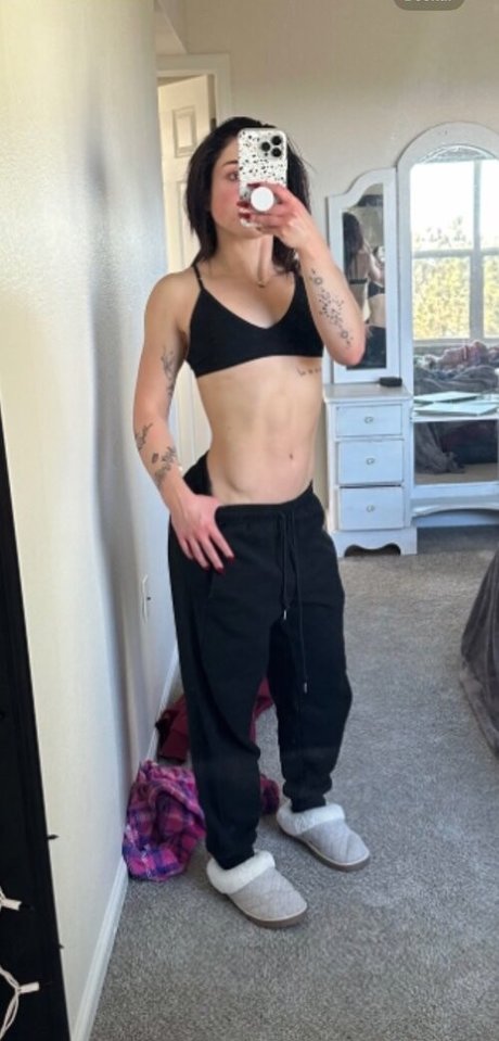 Lexie Herod model porn photos