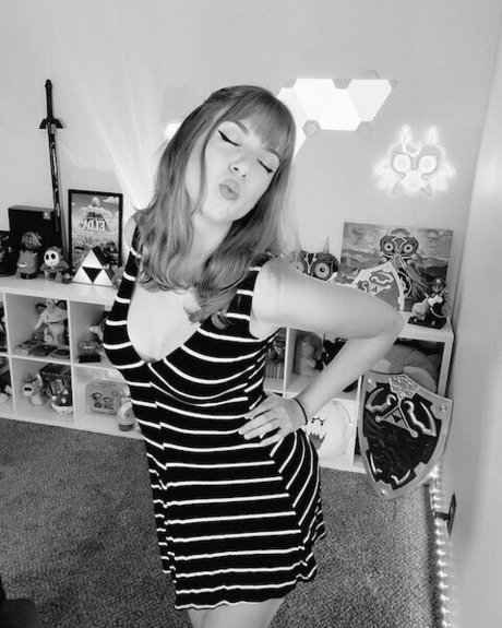 bbw hairy pussy onlyfans art nude img