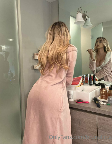 Bruna Lima beautiful star images