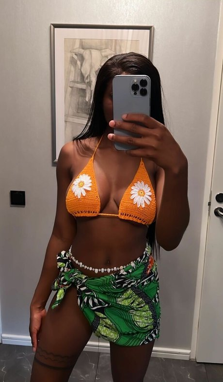 a desuwa__ Best Profile Photo