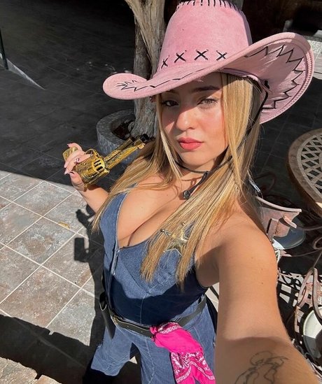 aricedress nude pornstar photos